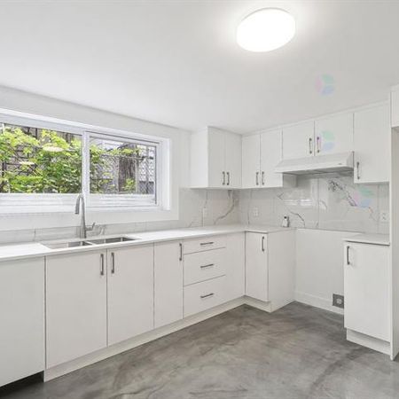 Logement 3 1/2 rénové à louer à Montréal Mercier Hochelaga - Photo 3