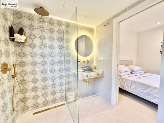 Casa adosada de alquiler en Guadalmina Baja - Photo 1