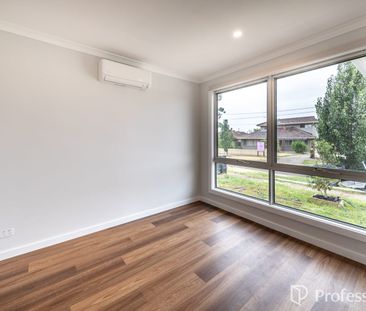 Stunning Brand New Home - Photo 6