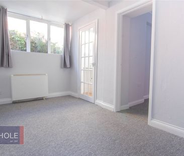 Severn Road, - Photo 1