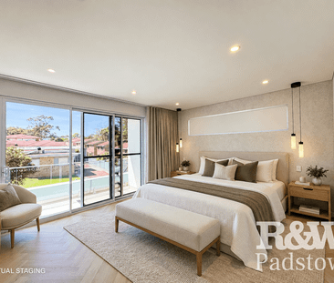 Five-Bedroom Residence with Multiple Ensuites and Double Garage - Photo 5