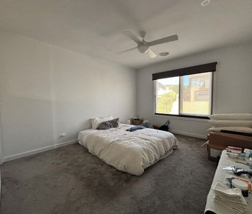 Beautiful home in great location - Photo 3