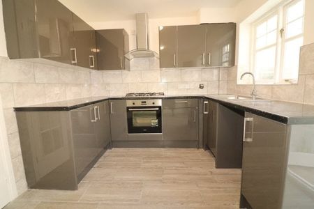 Frances Avenue, Chafford Hundred, Property for rent - Photo 3