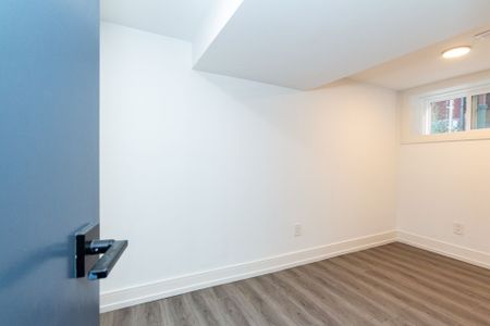 For Lease - 42 Barnesdale Avenue Unit# Lower Level, Hamilton, Ontario - Photo 5