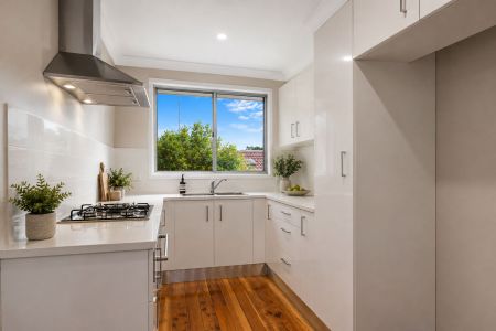 Stylish, Low-Maintenance Living in a Quiet, Convenient Location - Photo 5