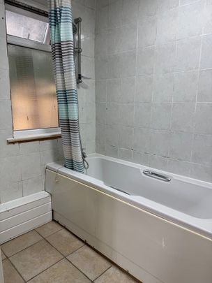 3 Bed Semi-Detached House, Linton Road, B11 - Photo 1