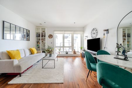 1 Bed Flat, Dickens Yard, W5 - Photo 5