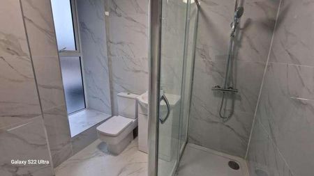 Worsley Terrace, Wigan, WN1 - Photo 3