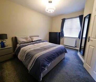 6 Lady Wallace Walk, Lisburn, BT28 3GY - Photo 4