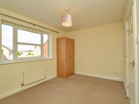 2 bedroom House To Let Total Size: 668 SQ FT - Photo 4