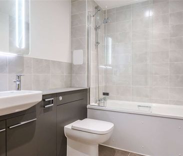 A newly refurbished third floor two bedroom flat. - Photo 2