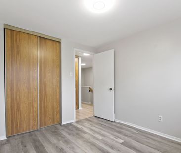 For Lease - 75 CLARKSON Crescent, Kanata, Ontario - Photo 3