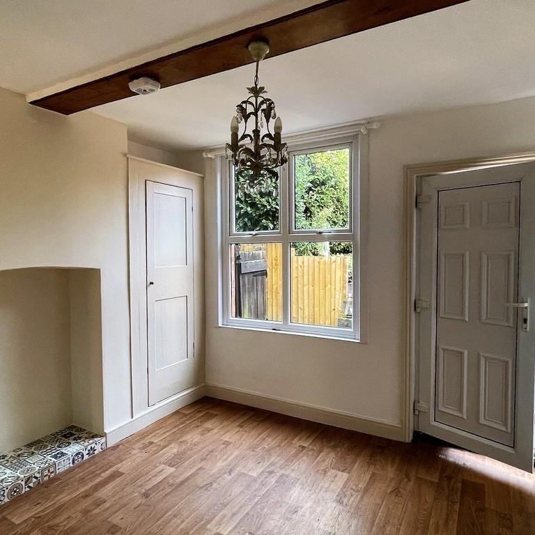 2 bedroom cottage to rent - Photo 1