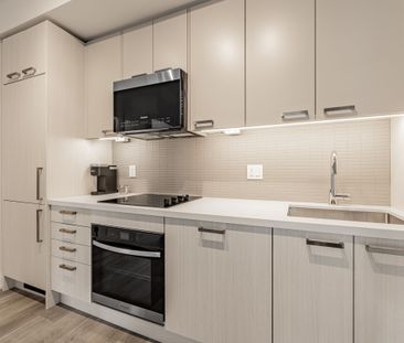 For Lease - 20 Soudan Avenue Unit# 911, Toronto, Ontario - Photo 1