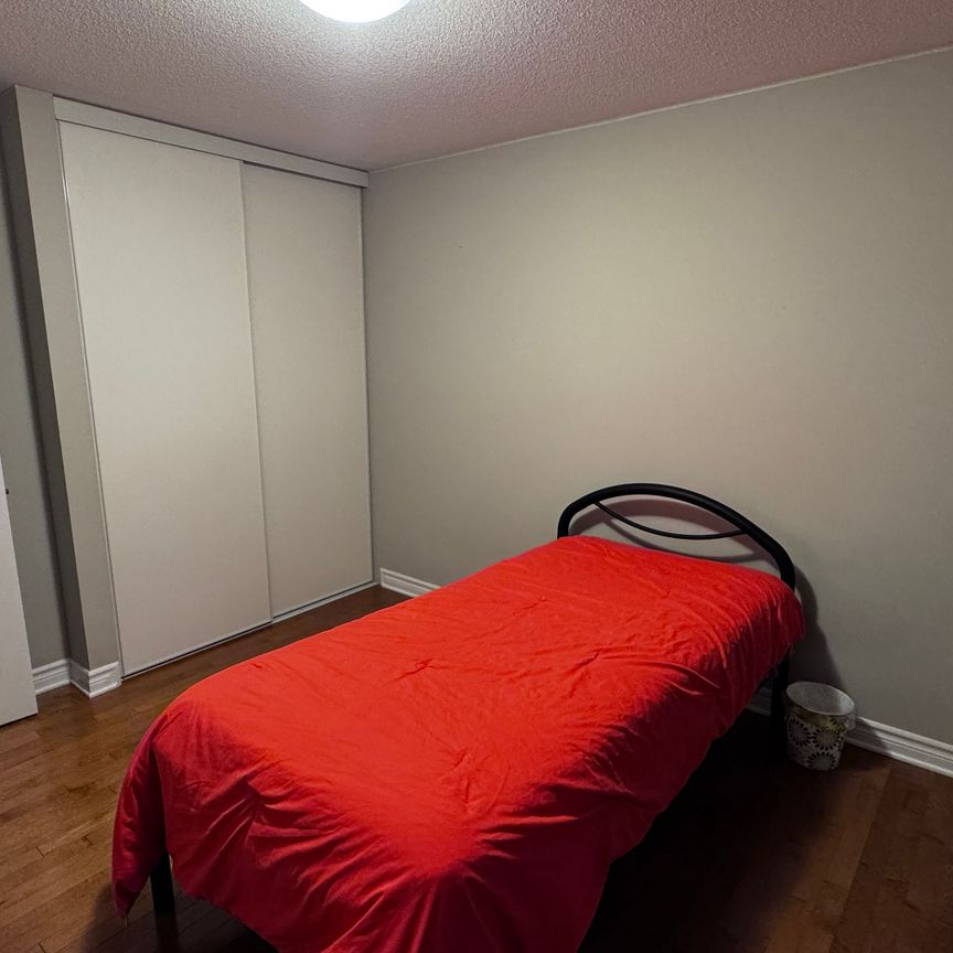 For Lease - 356 Tourmaline Crescent, Barrhaven, Ontario - Photo 1