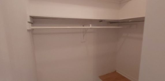 4 ½, 2 Chambres, Centre-sud, 1 Mois Free - Photo 2