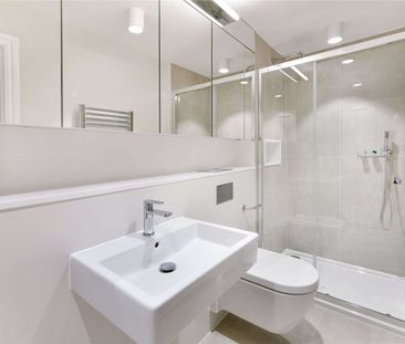 A brilliant studio flat in South Kensington situated on a popular g... - Photo 6