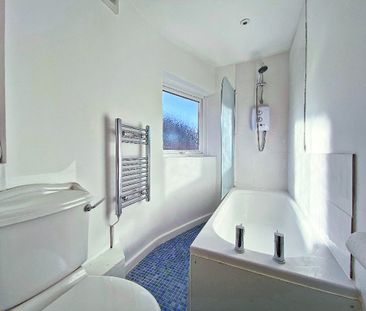 Frimley Road, Camberley, Camberley, GU15 - Photo 3