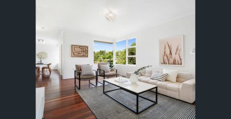 Spacious Full Brick Family Home in Prime Hornsby Location - Photo 2