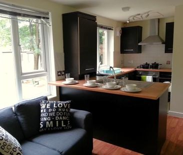 1 bedroom in a house share to rent - Photo 2