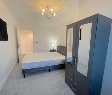 Healum Avenue, Southall, UB2 - Photo 1