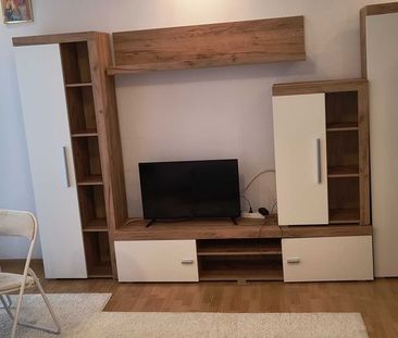 Apartament cu 1 cameră + terasă generoasă | Zona Gării – 350 €/lună - Fotografie 2