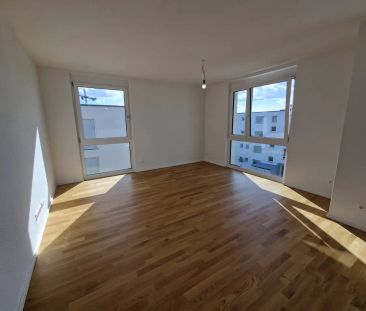 Wunderschöne, neuwertige 4,5 Zimmer-Wohnung mit großem Balkon und 2... - Foto 1
