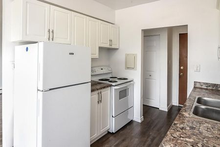 Granite Tower Apartments - Photo 4