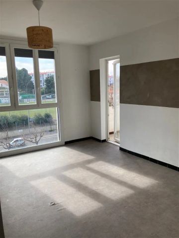 Location appartement 3 pièces - 61.76m² à Perpignan (66100) - Photo 2