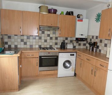 1 bedroom in a house share to rent - Photo 5