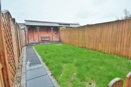 2 bedroom end of terrace house to rent - Photo 2