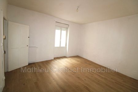 Ecusson, Location appartement 3 pièces 78 m² - Photo 4