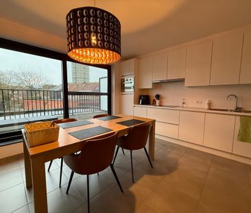 TE HUUR: Ruim duplex-appartement met terras in Tielt. - Foto 3