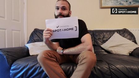 Room in a shared 4-bedroom flat for rent in Dublin - Photo 3