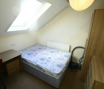 5 Bed - **bills Inclusive** Duke Street, Sunderland - Photo 2