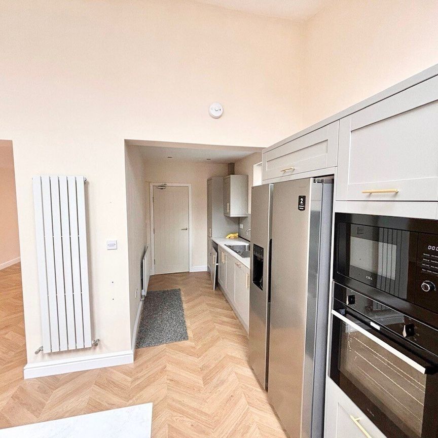 Runswick Drive. Wollaton, NG8, Nottingham - Photo 1