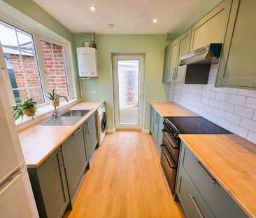 3 bedroom semi-detached house to rent - Photo 6