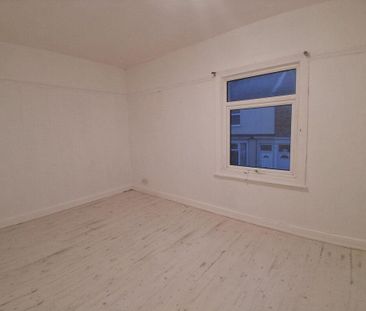 2 bedroom house to rent - Photo 3