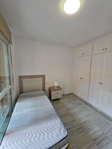 LONG TERM RENTAL IN LA CARIHUELA 3 BEDROOMS, AND PRIVATE PARKNG – tor501ts - Foto 4