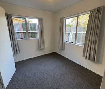 Private three bedroom - Photo 3