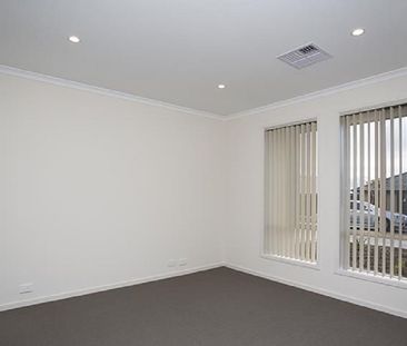 Well Maintained 3-Bedroom, 2-Bathroom Home - Photo 2