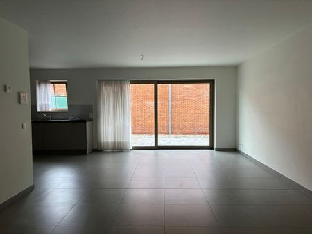 Gelijkvloerse verdieping te huur in Tielen - Photo 2