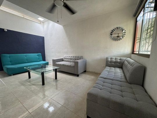 Casa en renta amueblada una planta en Colonia Heroes, Mérida Yucatán - Photo 1