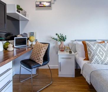 1 bedroom in a flat share to rent - Photo 6