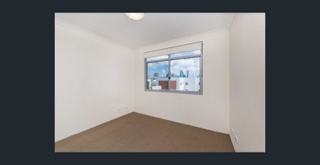 Penthouse Apartment! - Photo 3