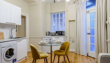 Strathmore Court, NW8, London - Photo 2