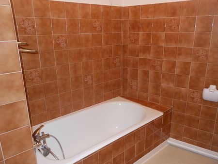 Location Appartement 2 pièces 37m² - Photo 2