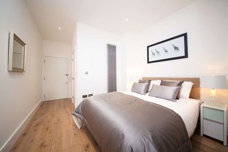 A spacious and contemporary studio apartment set within the Carlow House development in the heart of NW1. - Photo 2
