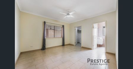 25 Hannan Place, Prairiewood, NSW 2176 - Photo 2