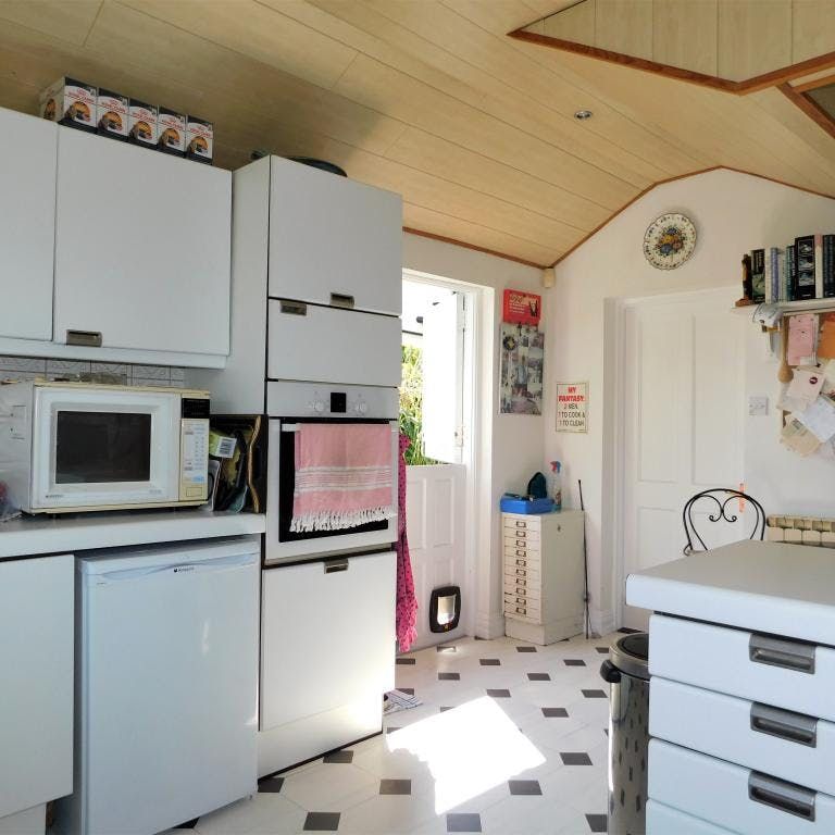 Ormond Road South, Dublin - Photo 1